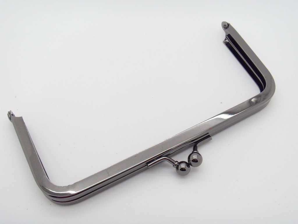 50% discount - 6.0 x 3.0 inches (15.5 x 7.0 cm) - Gunmetal Clutch Frame - 1 Piece