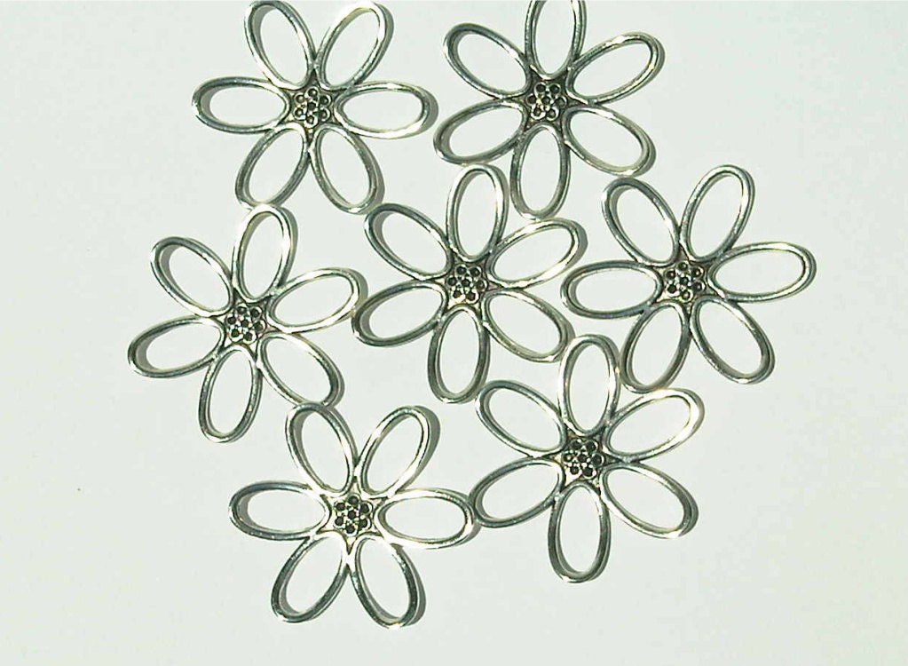 3 LARGE Flower Charm Connectors, 4.9cm x 4.9cm, Silver Tone. FREE Shipping if purchased as a 2nd item in the US or Canada.