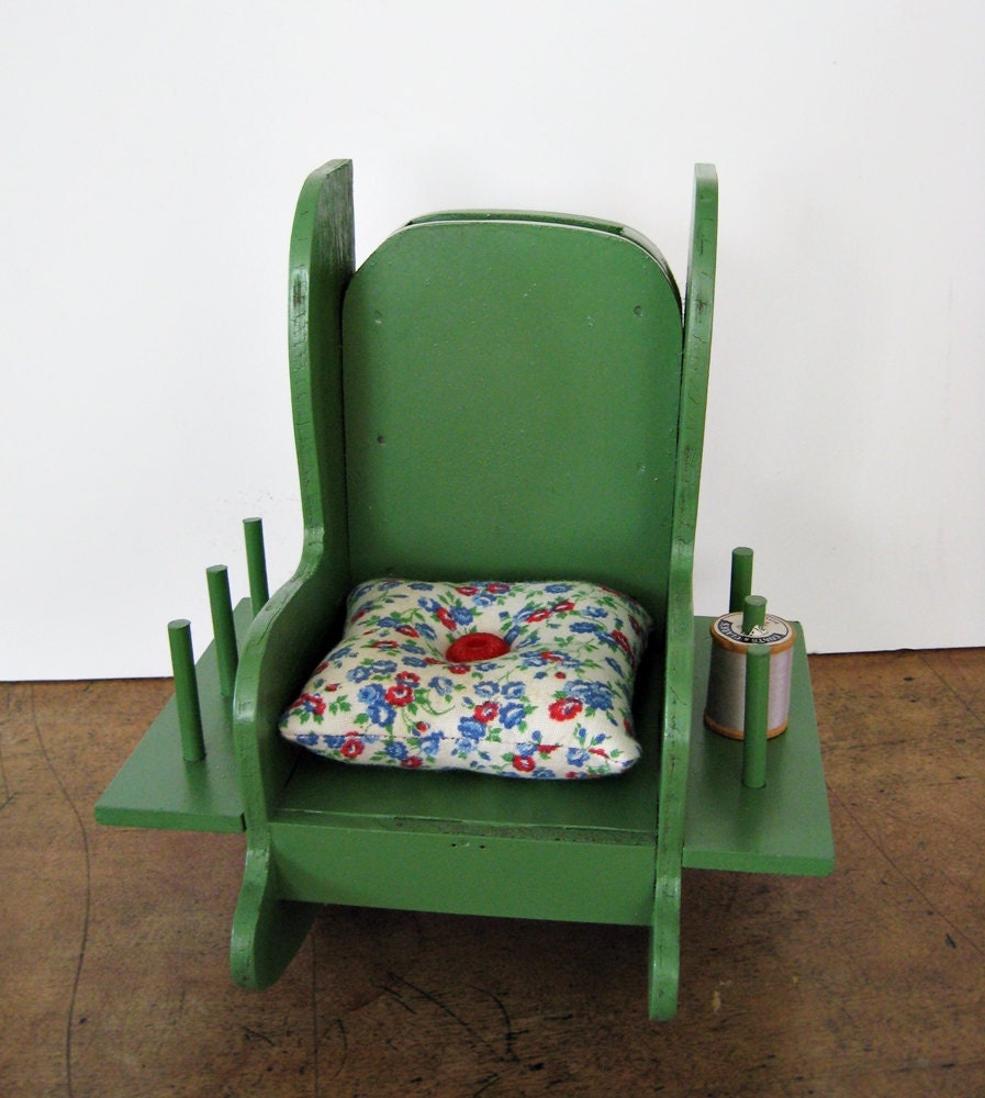 Pin Cushion Sewing Caddy Rocker No. 1