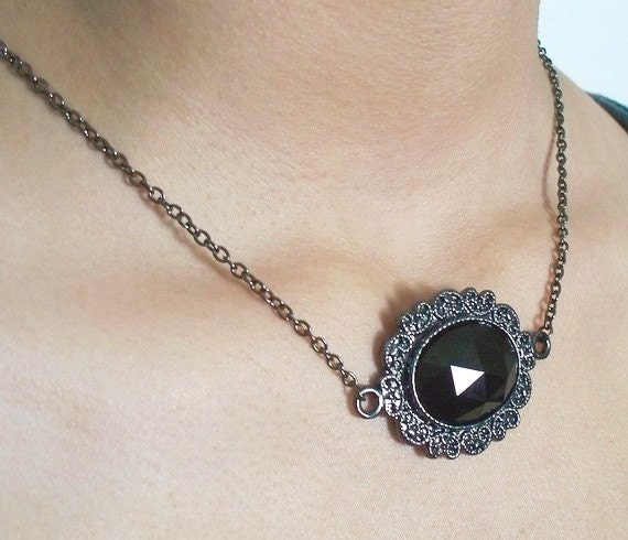 Victorian style pendant necklace