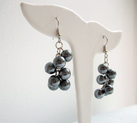Smokey pearl cluster earrings