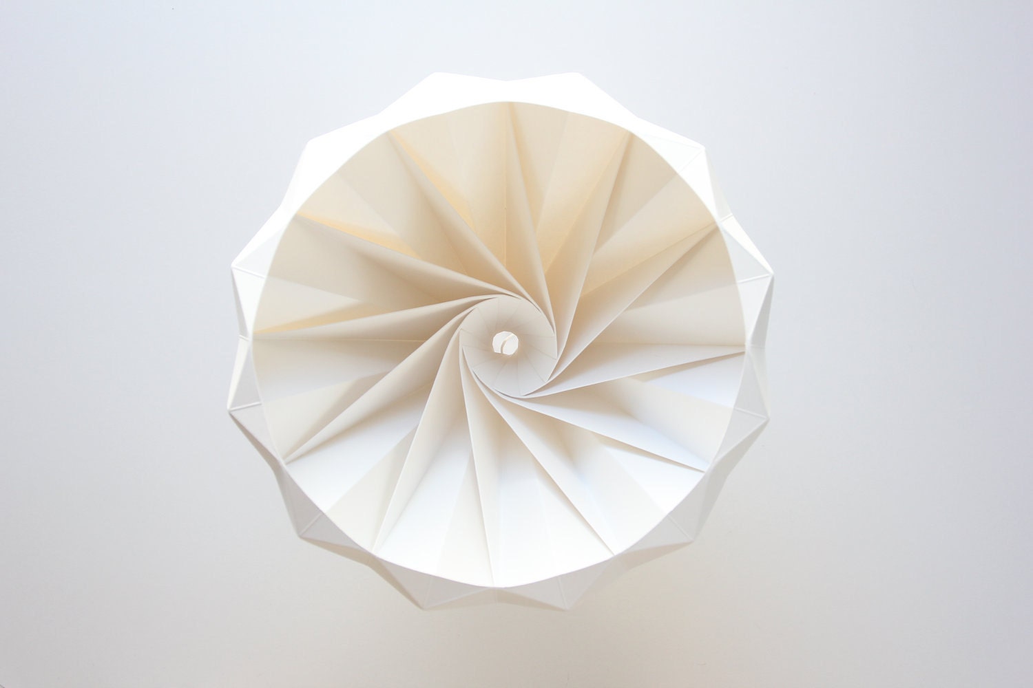 Chestnut paper origami lampshade white