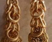 Chain Maille Shaggy Loops Earrings Gold Hearts