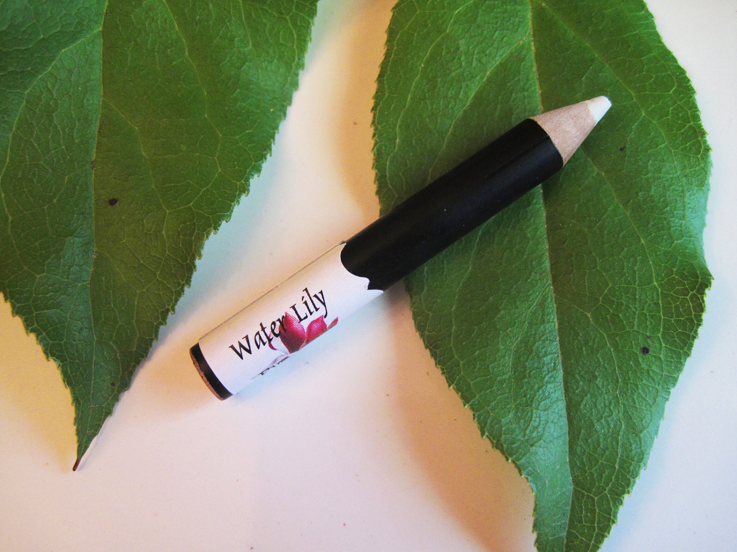 Mini Water Lily - Natural Mineral Eye Liner Pencil