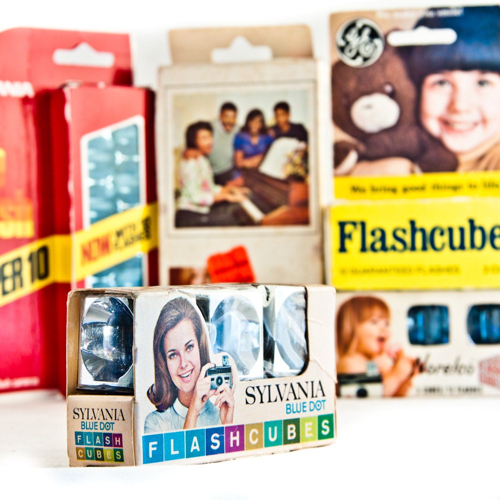 Instant Collection Vintage Camera Flash Cubes Bulbs Vintage Photography Equipment, Film, Manual Cameras, Home Decor, Office Decor