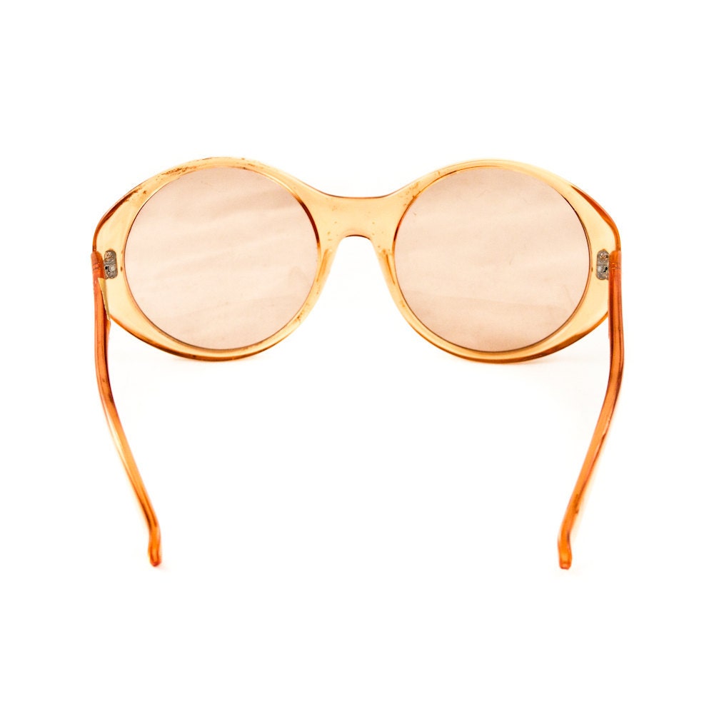 Big Round Vintage Sunglasses 1960's Retro Fashion