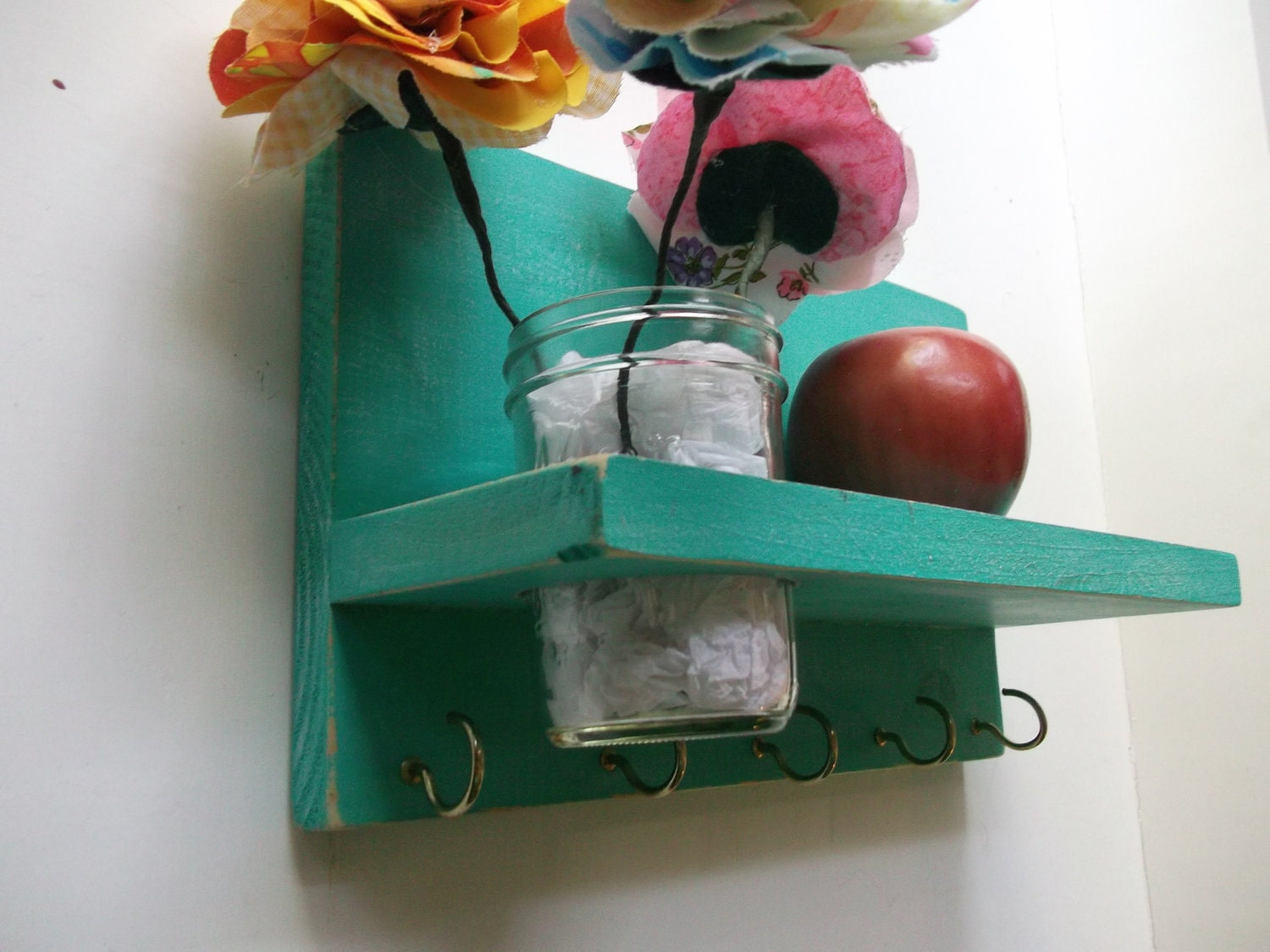Shabby Chic Decor, Distressed wood shelf with Mason Jar, Key Hooks,Free Shipping in USA