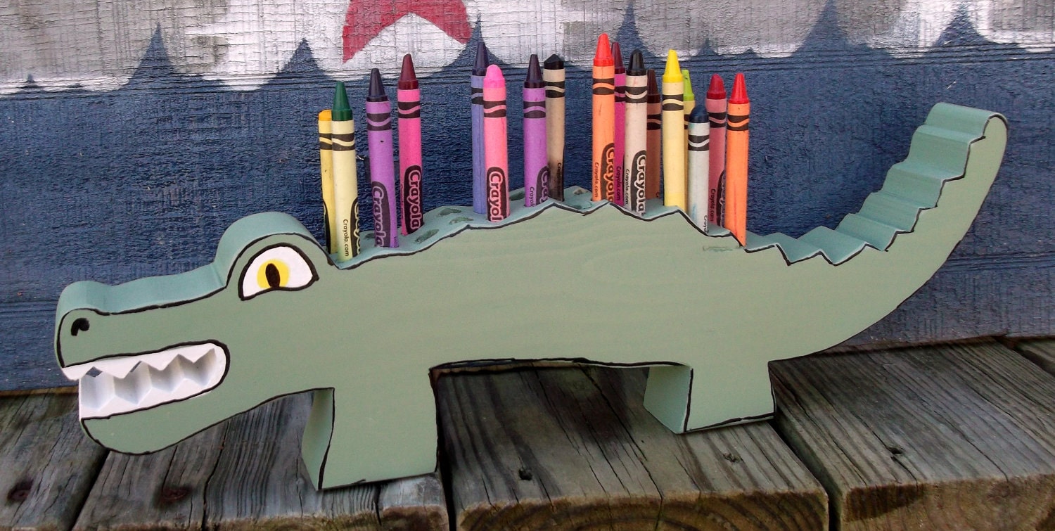 Alligator Crayon Holder, Wood, Hand painted
