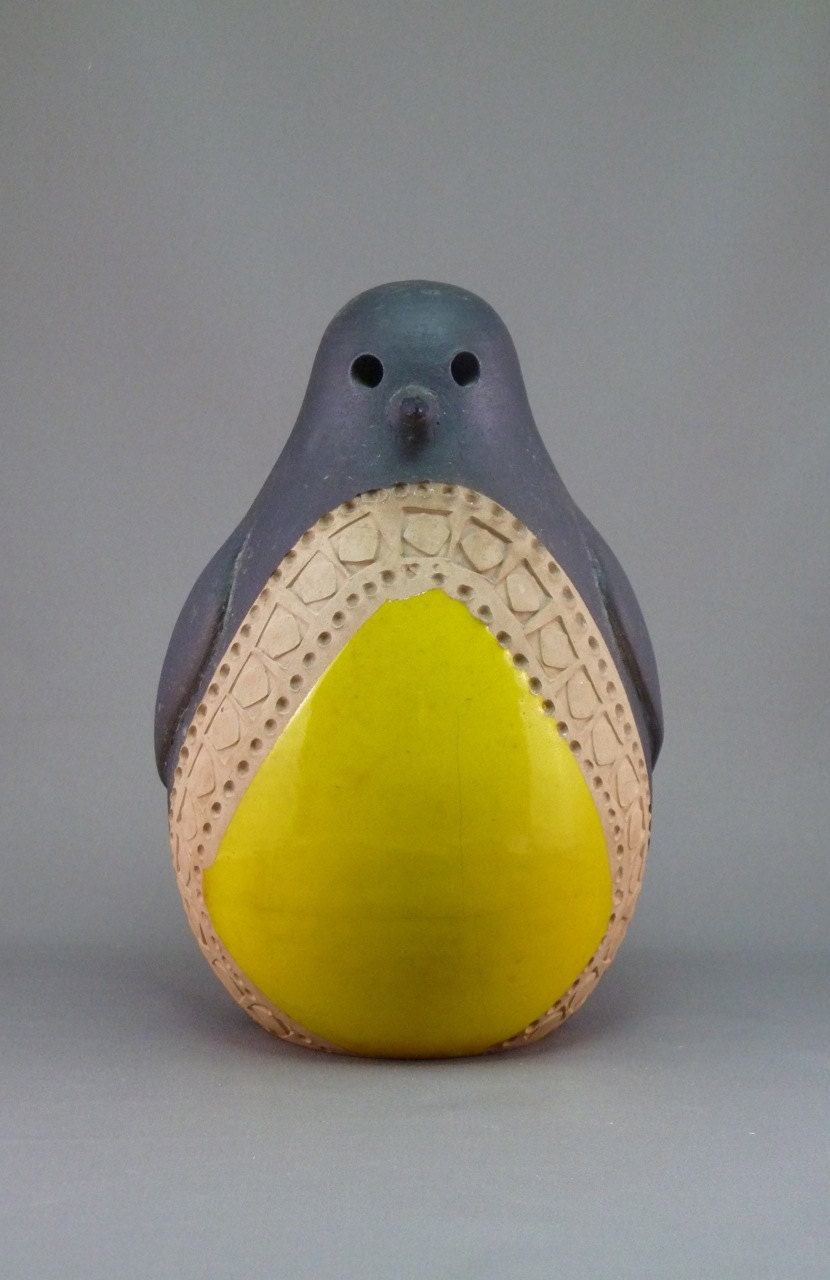 Large Bitossi Italy penguin designed by Aldo Londi