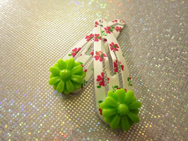 Flower Hair Clip -  Girl Barrettes - Gift Under 5
