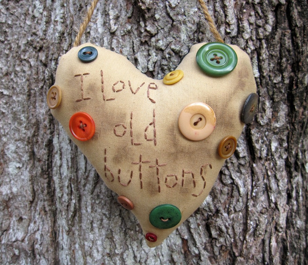 CLEARANCE SALE Primitive Old Buttons Heart Door Hanger - Hand Embroidered - Original Design OOAK