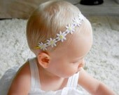 Fabric Flower Headband - Hippie Daisy Trim Headband - Yellow or White Skinny Elastic