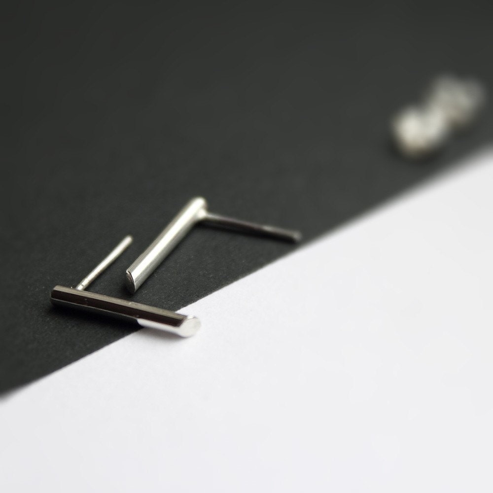 Line . sterling silver bar stud earrings