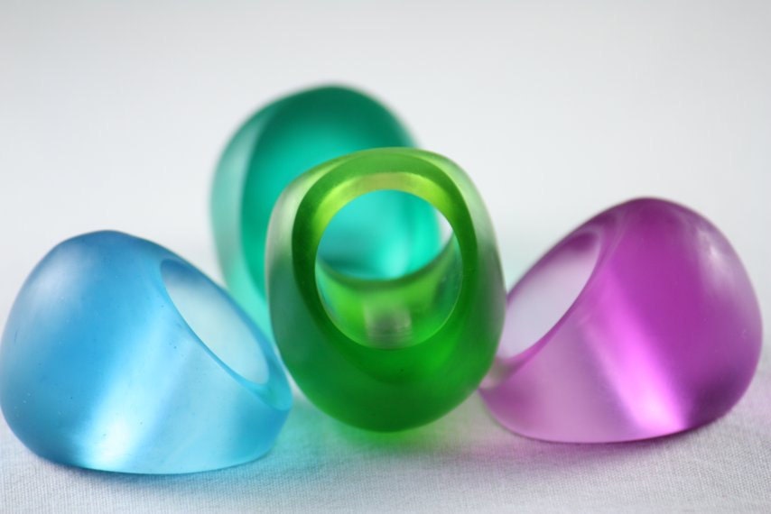 Resin Rings Chunky Bubble Size 5 1/2