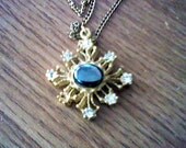 Faux Gold colored Rhinestone Pendant Necklace great for upcycling