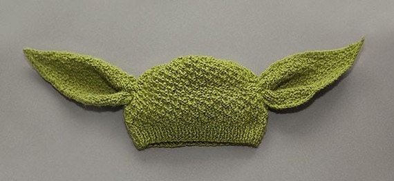 Baby Yoda beanie - Star Wars (6-9 months)