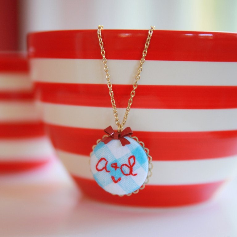 Custom Initial Necklace. Sweetheart Necklace. Wedding Necklace