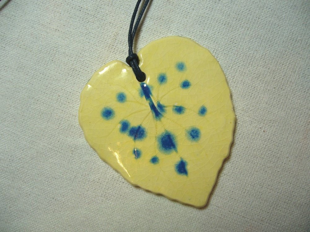 Buttercup Blue Ceramic Leaf Pendant
