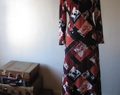 Vintage 1970s Abstract Mock Neck Key Hole Maxi Dress
