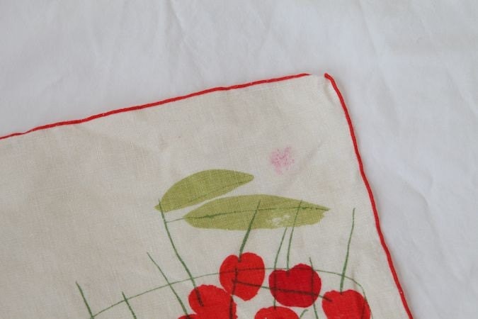 Stunning Vintage Vera Neumann linen cherry print napkins and placemats