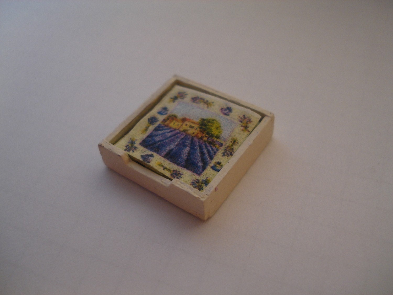 Miniature napkins box