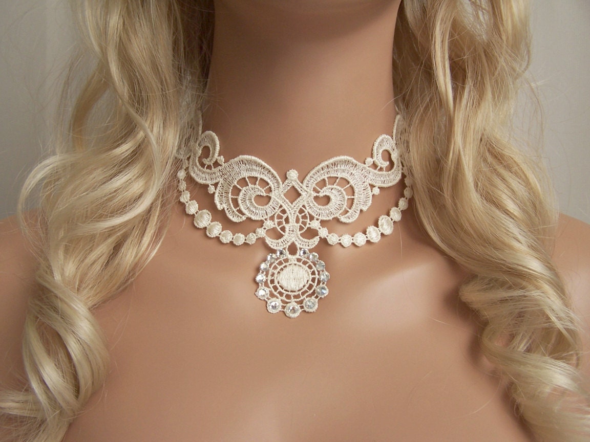 Lotus ivory lace choker with crystals