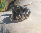 Size 6 Silver  Beer Bottle Opener Fashion Ring Womens and Knit Colorful Cozy