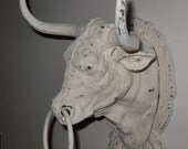 Cast Iron Texas Long Horn Steer Wall Hanging / Faux Taxidermy / Shabby Chic Decor
