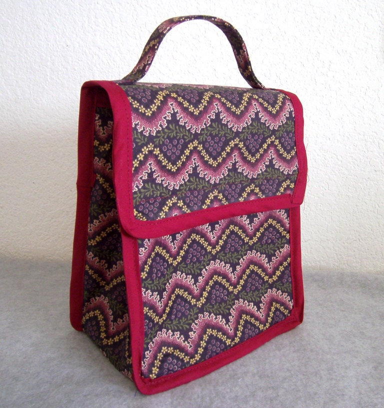 Insulated Lunch Bag - Maroon with Flowers - Chevron Pattern