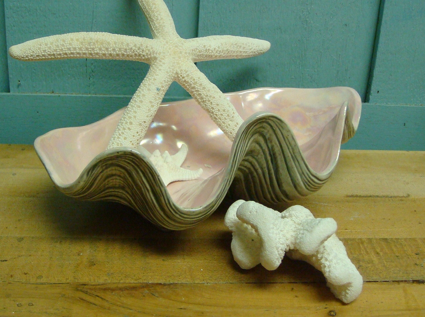 Vintage Pink Irridescent Gray Ceramic Clam Sea Shell Bowl Shabby Chic