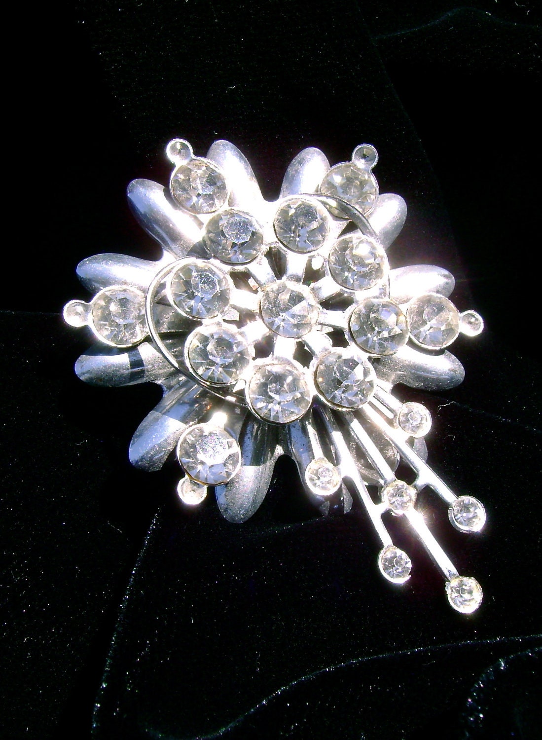 Vintage Brooch --1960's -Mid Century Sparkle