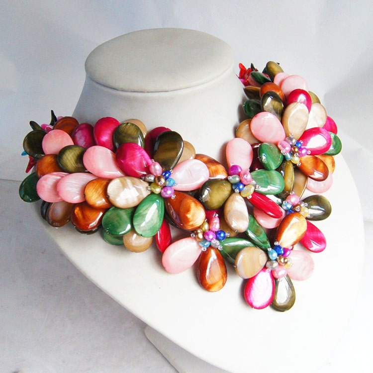 Summer Jewelry,Bead Necklace,Beaded Jewelry,Pearl Necklace,Wired Flower Necklace With Multi Color MOP Pearl
