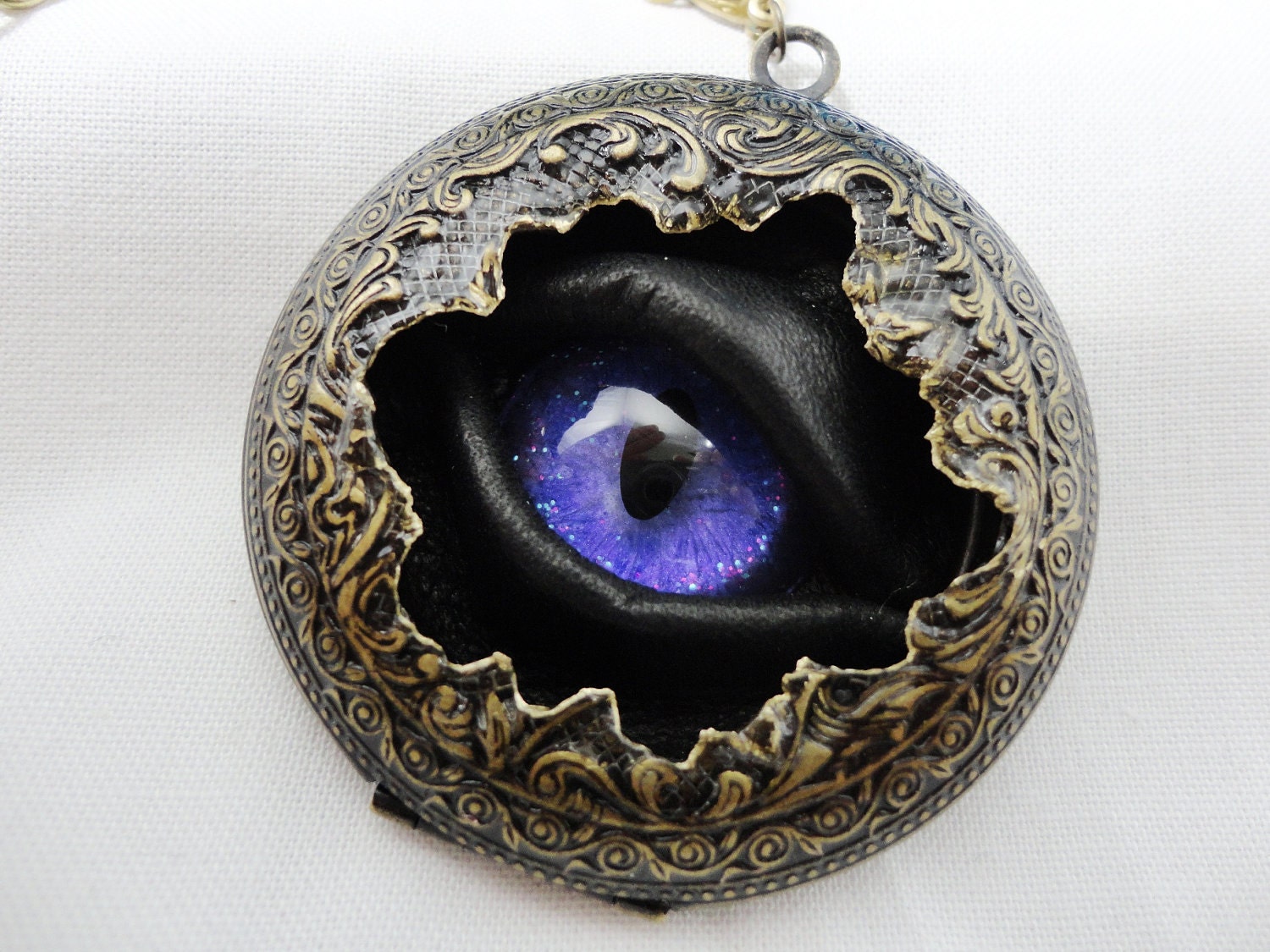 Steampunk Necklace Sightmares Eye - Lucretia Borgia in purple by Dr Brassy Steampunk - DrBrassysSteampunk