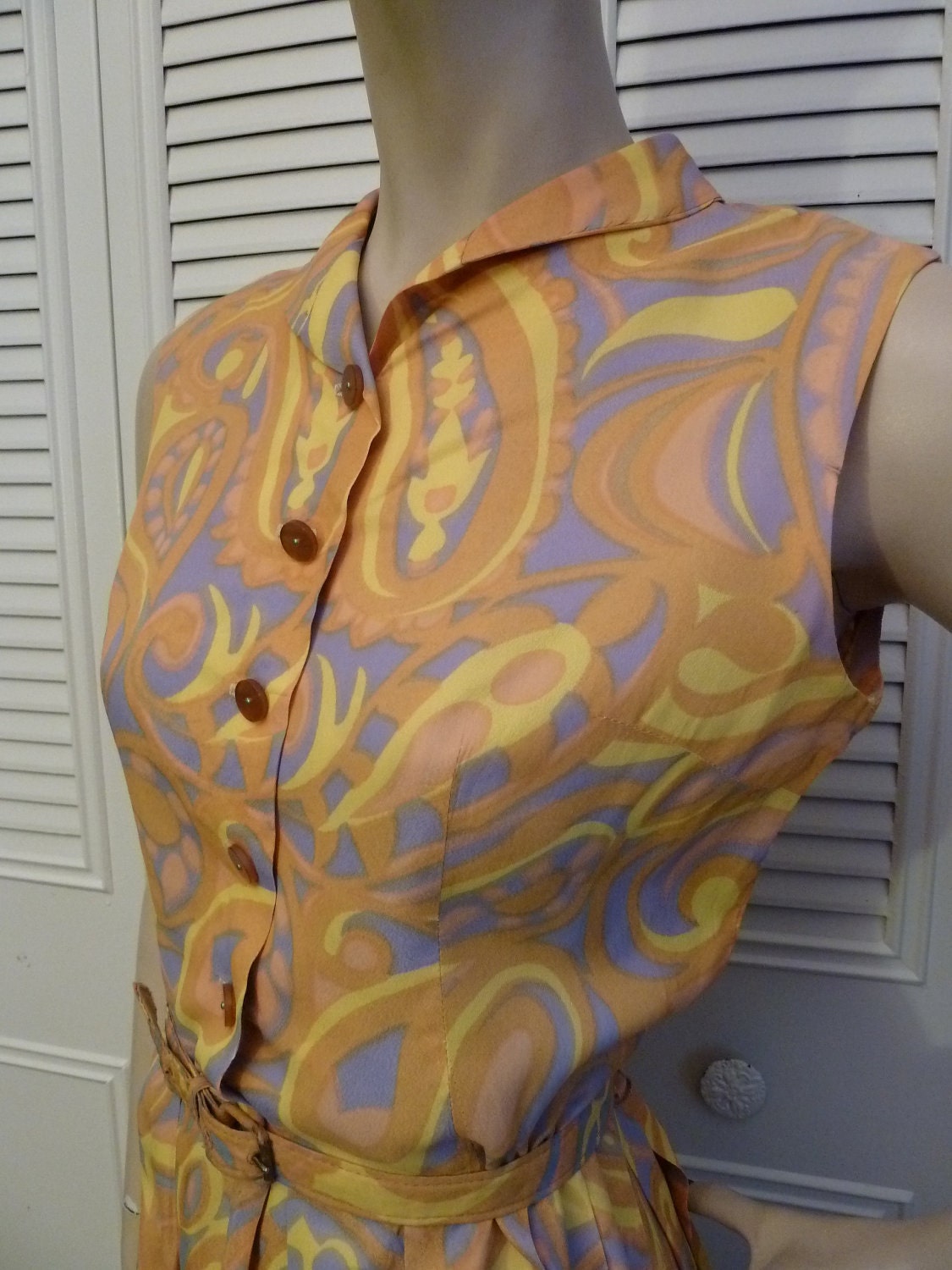 Vintage Early 1960s Paisley Swirl Day Dress S