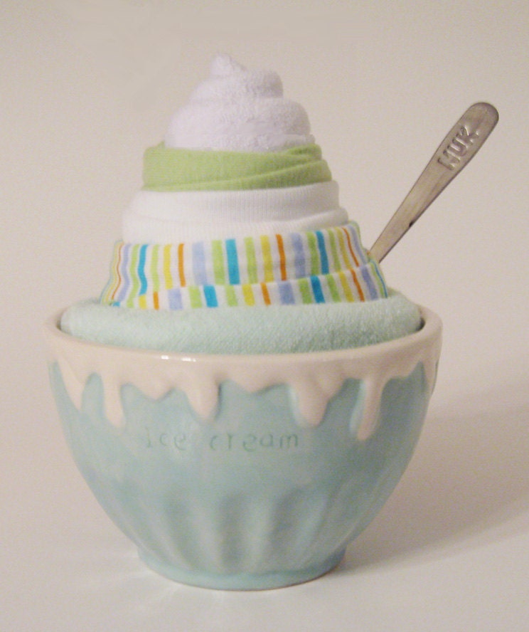 SALE - Ice Cream Baby Shower Gift - Baby Onesies - Baby Hat - Baby Shower
