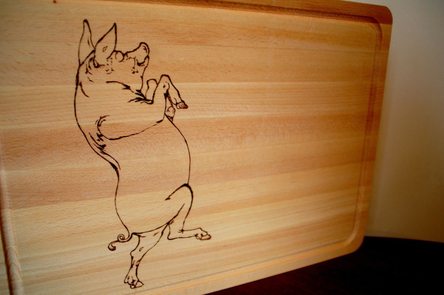 Laser Engraved Kitchen Cutting Board, Pig Design: Customizable for Weddings,Gift, Personalization