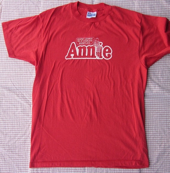 annie's move t shirt