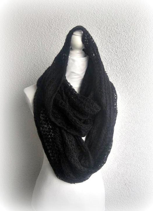 Chunky Purple  Cowl,  Neckwarmer, Circle Scarf Cowl UNISEX, Black
