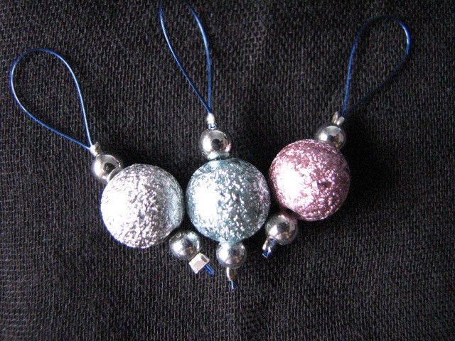 Lace stitch markers blue, pink and silver, set of 12