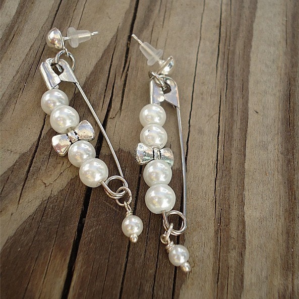 Safety Pin Earrings Pearl Earrings Pearl Jewelry ER-TBM