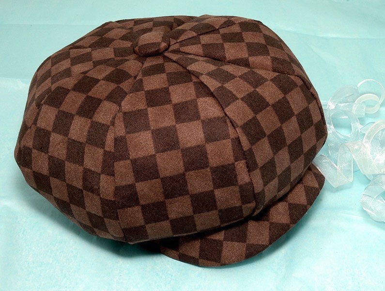 The Lucas Golf baby boy hat, in brown checkered cotton, baby boy hats, by pink2blue.