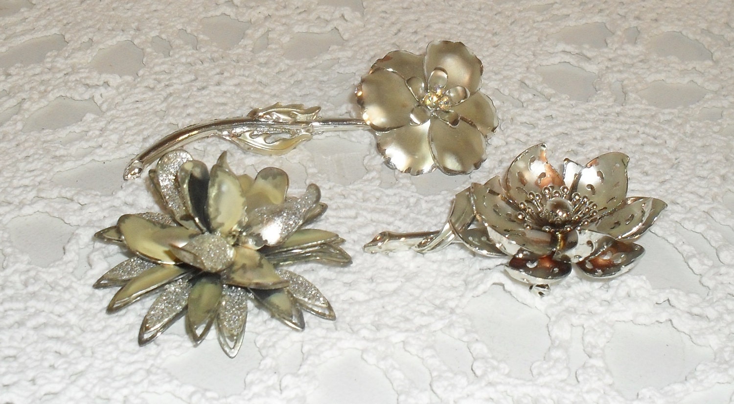 DeStash------Vintage Lot of Jewelry ----Three Brooches ---One Cat Eye Stone Rhinstone Necklace