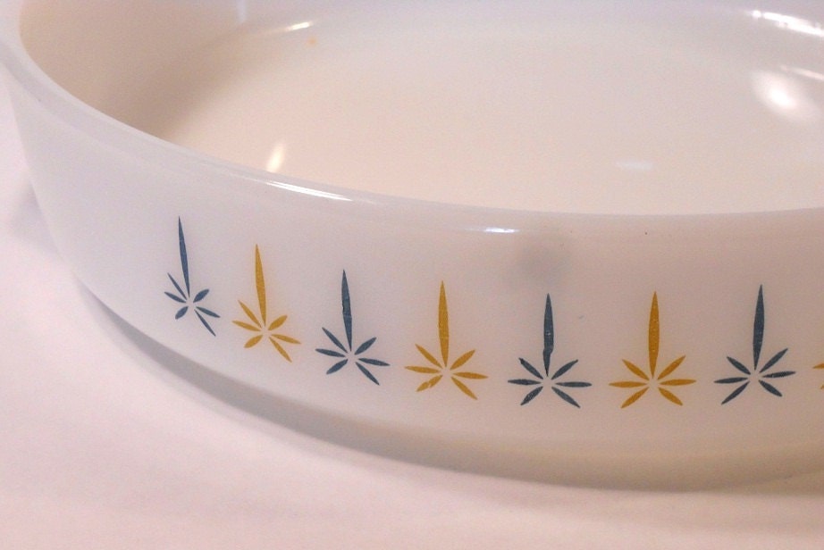 Fire King, Casserole Dish, Pie Plate, Candle Glow, 9in.