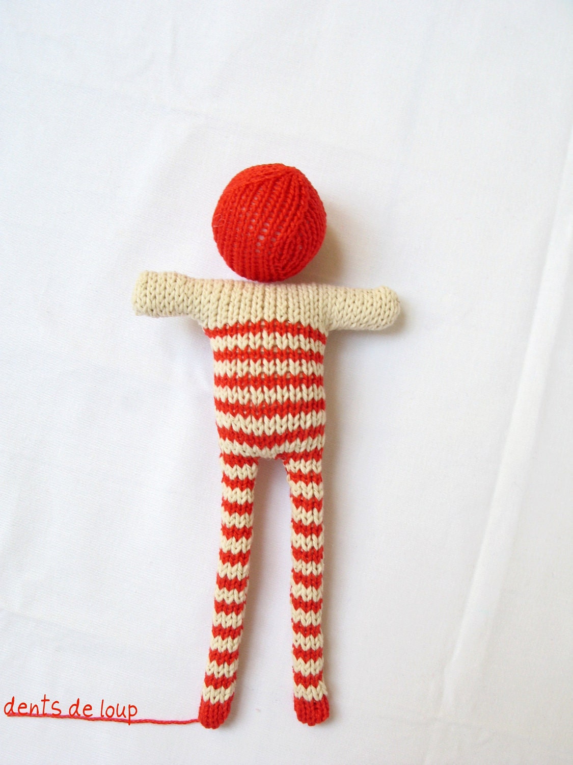 red striped doll - bonhomme