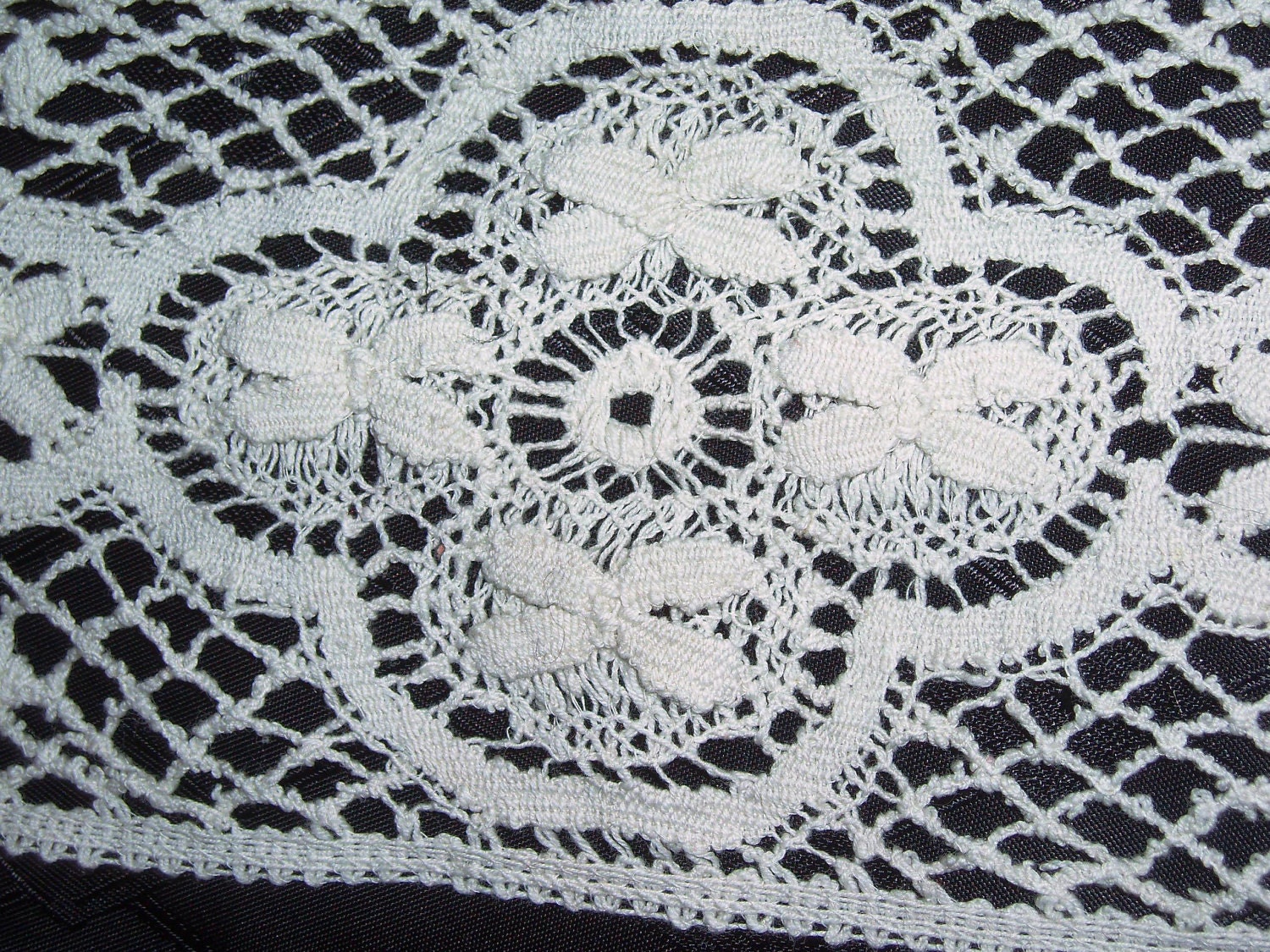 Beautiful Vintage Needle Lace 3 1/4" Wide Light Ecru Color Trim 4 Yards 4"