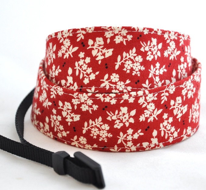Camera Strap for Nikon, Canon - Red Cream Vintage Floral - Spring Accessories Spring Fashion