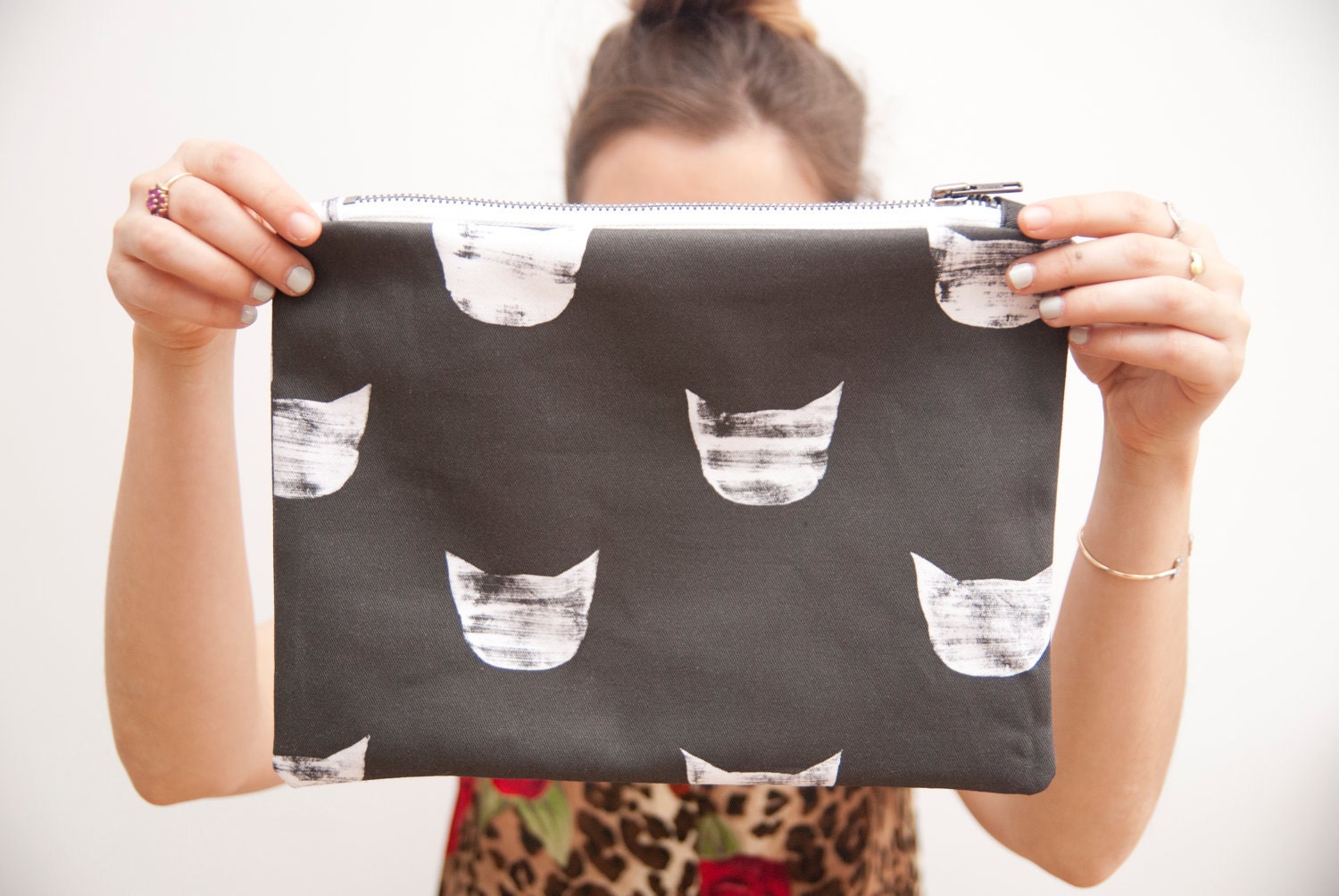 White Cat Zipper Pouch