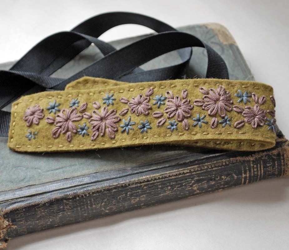 Rustic Country Headband - Hand Embroidered Felt