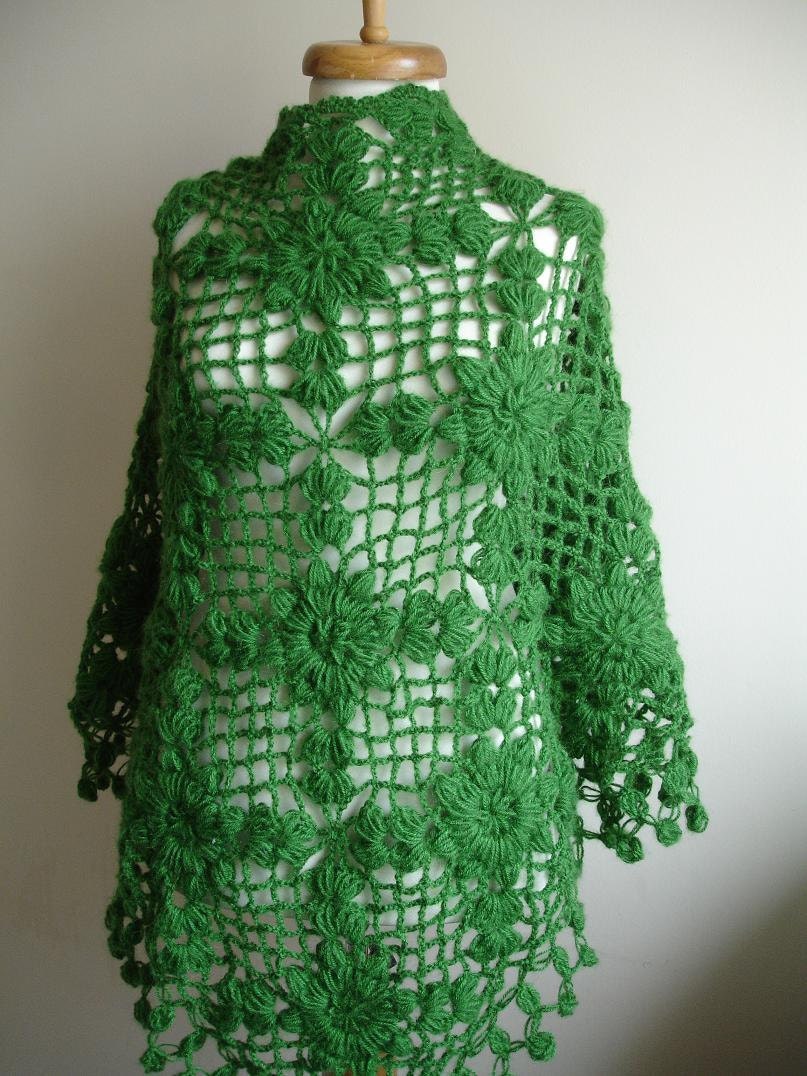 Emerald Green Shawl, St Patricks Day, Fall Fashion  ,  Under 75, Mothers day Gift, Mohair