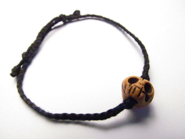 Skull Bracelet - Real Tibetan Ox Bone (Black)